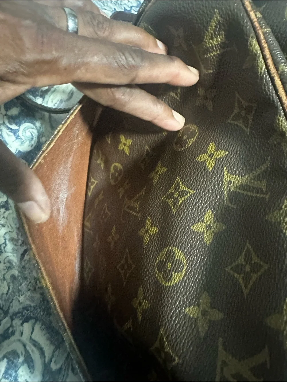 Louis Vuitton Vintage  Monogram Nile Messenger Crossbody